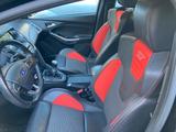 Ford Focus ST EB Leder-Sport-Paket 250 PS  - Ford Focus: Ps
