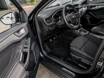 Ford Focus 1.0 Titanium Fahrassistenz-Paket Navi B&O