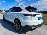 Porsche Cayenne Panorama AHK Luftf. Head Up Dach - gebrauchte Porsche Cayenne aus dem Jahr 2020