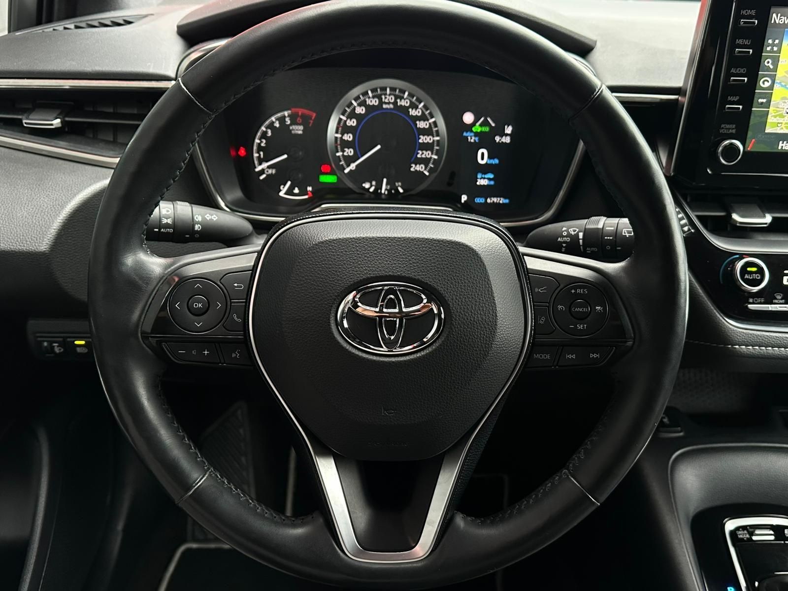 TOYOTA Corolla 1.8 HYBRID BUSINESS EDITION* LED#SHZ#LH - Image 11