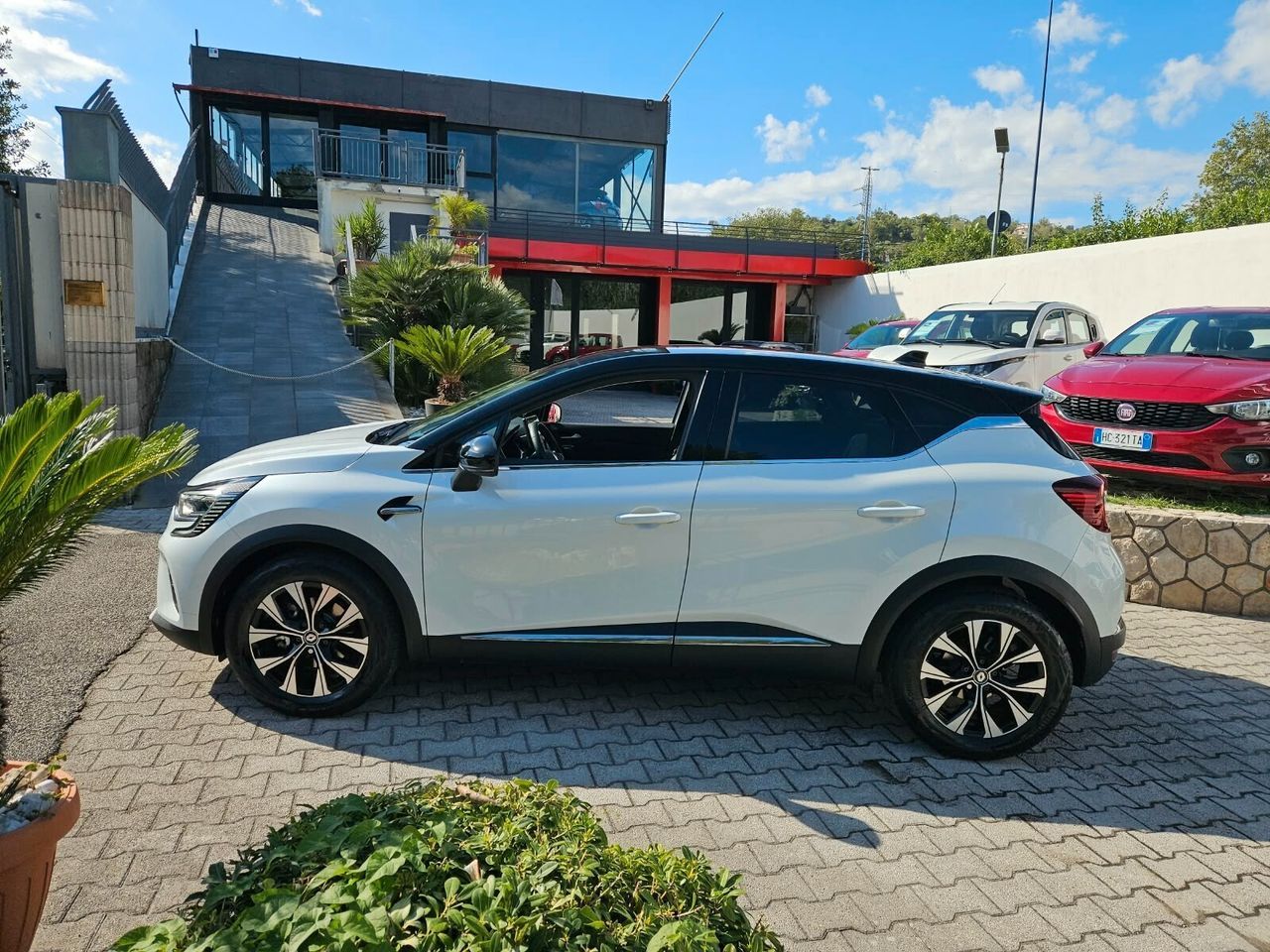 Other Renault Captur Full Hybrid E-Tech 145 CV Techno imagem 3