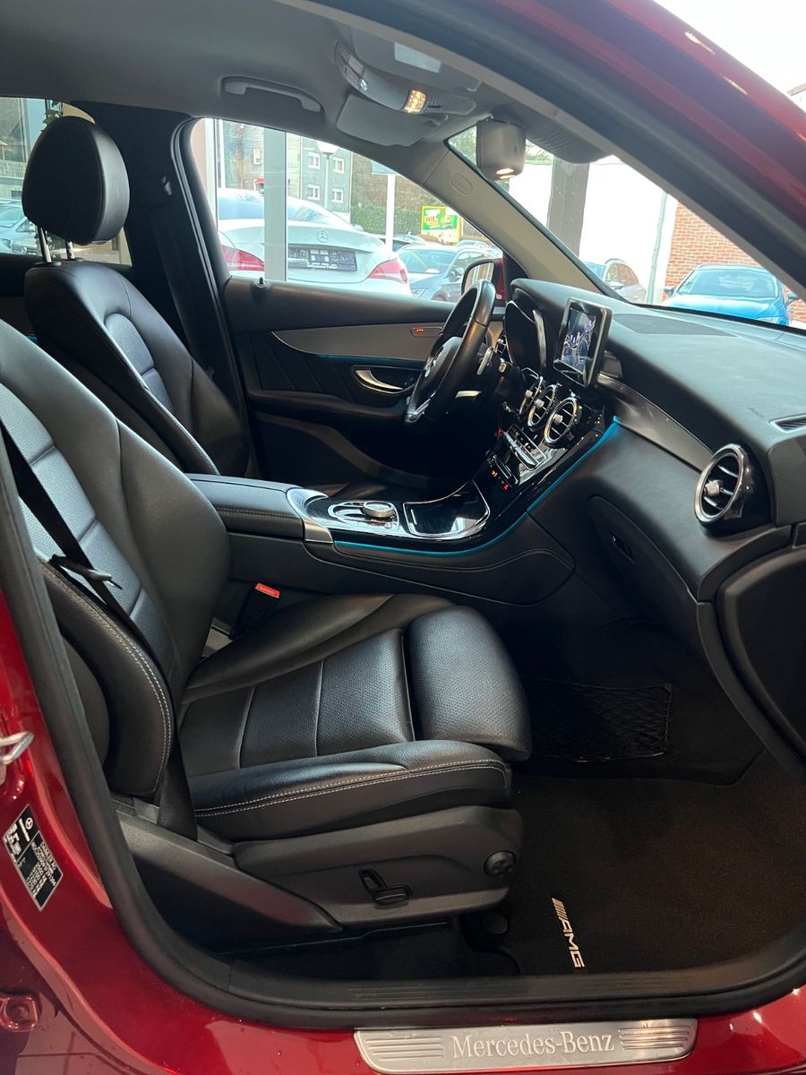 Fahrzeugabbildung Mercedes-Benz GLC 250 d 4Matic AMG LINE *DESIGNO-LACK*