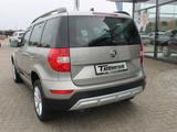 Skoda Yeti 1.6 TDI Elegance Outdoor Navi GJR,Leder - Skoda Yeti mit Diesel-Antrieb: Navigationssystem