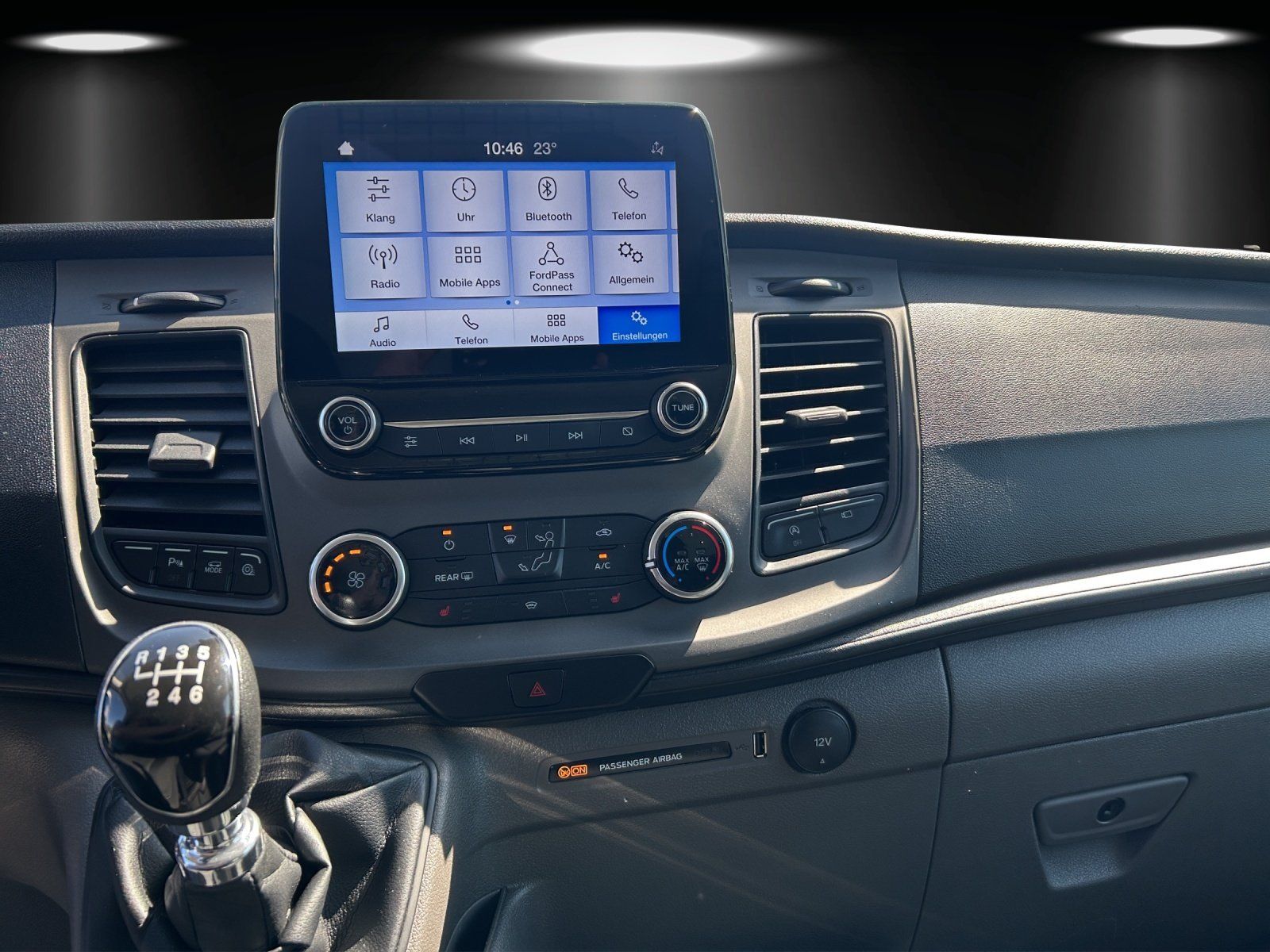 Fahrzeugabbildung Ford Transit 290 L2H2 LKW VA Trend