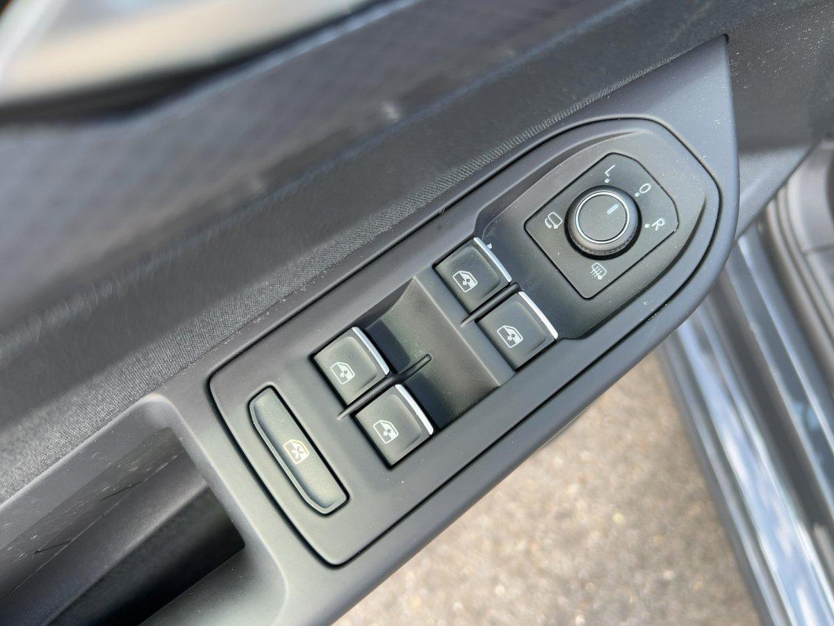 Volkswagen Golf VIII Variant ACTIVE 1.5 eTSI DSG MATRIX+PAN, миниатюра 15