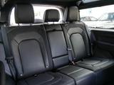 Land Rover Defender 90 D250 X-Dynamic SE Off-Road-Paket Plu - Land Rover Defender: Road Off