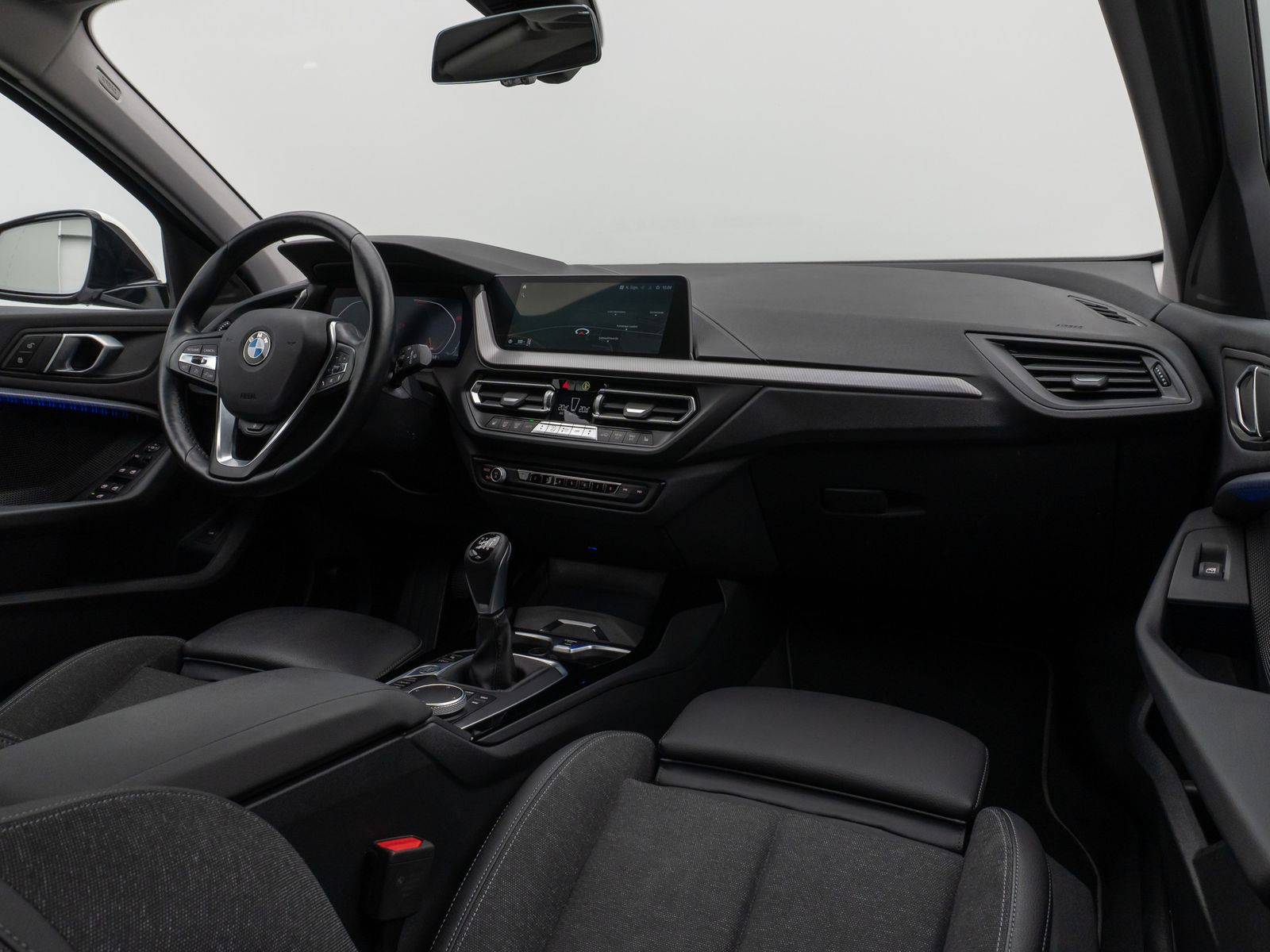 Fahrzeugabbildung BMW 118i SportLine Kamera DAB Lenkrhzg Komfort Alarm