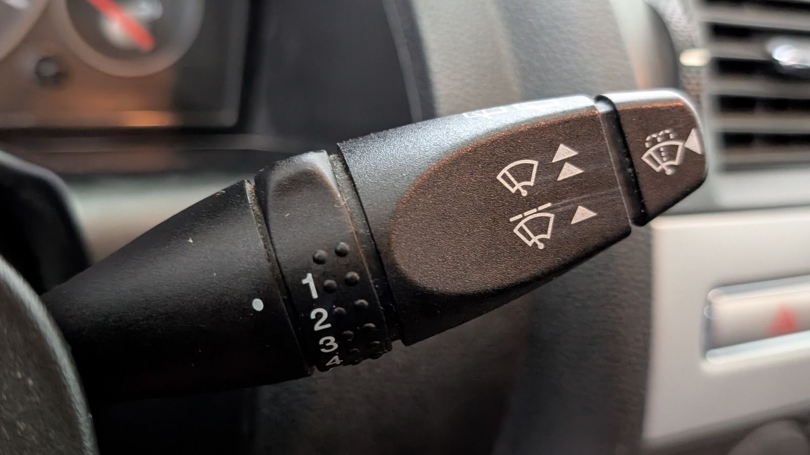 Fahrzeugabbildung Ford Mondeo Turnier 1.8 Ambiente