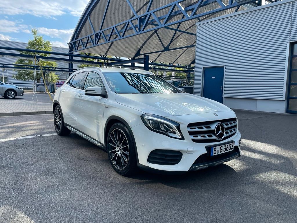 Image of Mercedes-Benz GLA 200