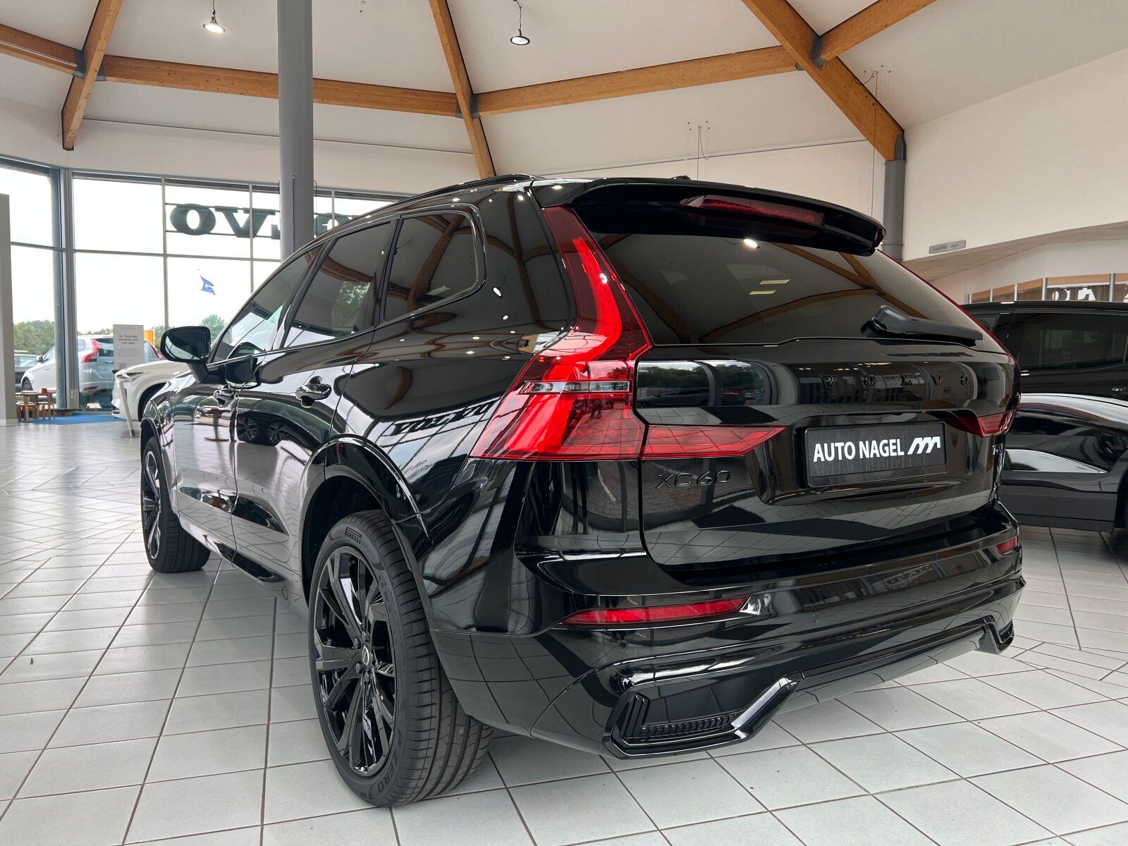 Volvo XC60 T6 Plus Black Edition || AKTION GEWERBE || imagem 3