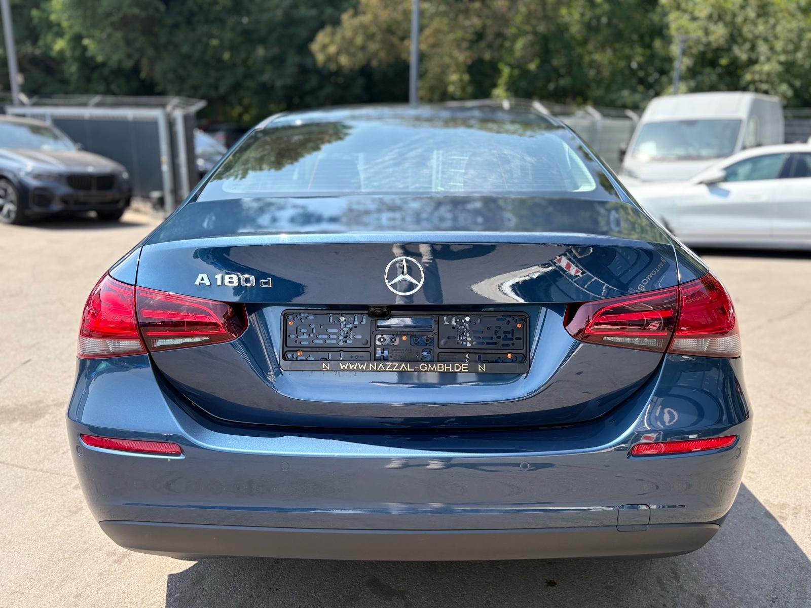 Mercedes-Benz A 180 d LIMOUSINE *MULTIBEAM*KAM*SHZ*ALU*