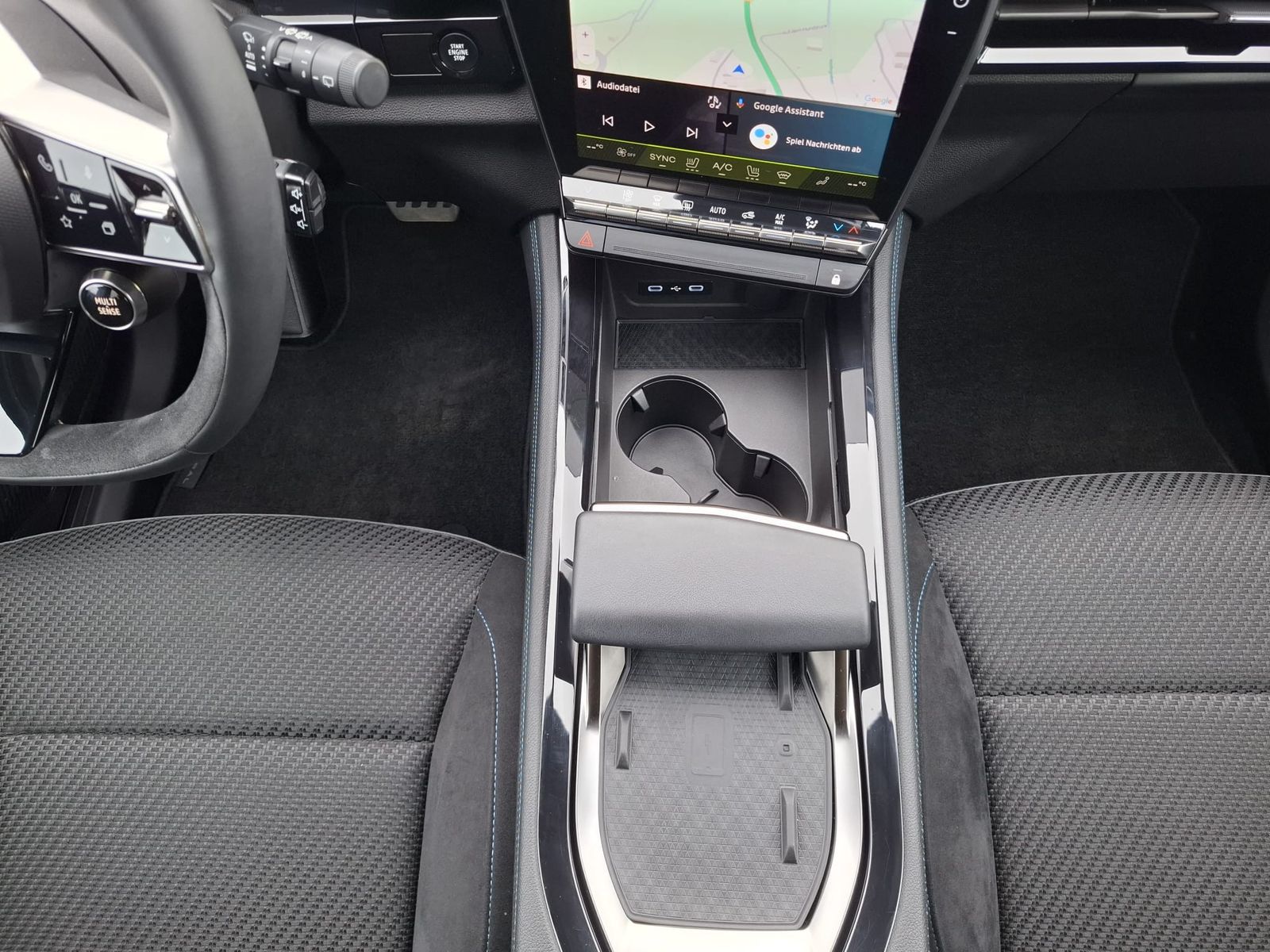 Fahrzeugabbildung Renault Austral 1.2 Voll-Hybrid 200 E-Tech Esprit Alpine