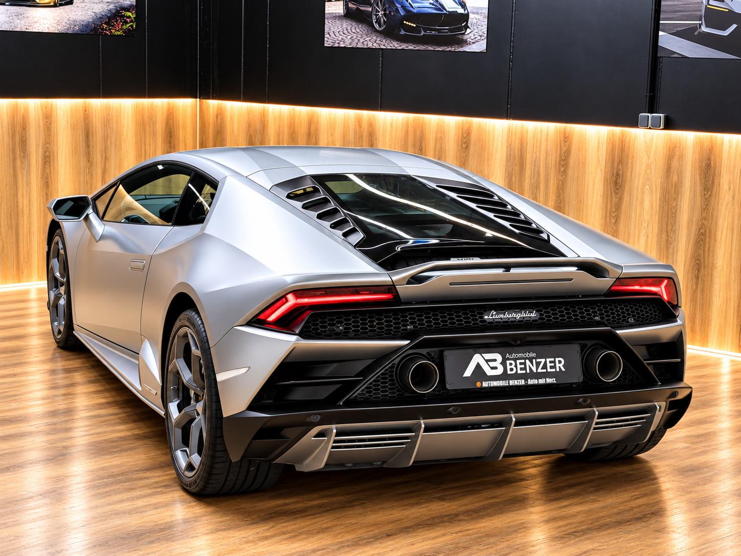 LAMBORGHINI HURACÁN EVO V10