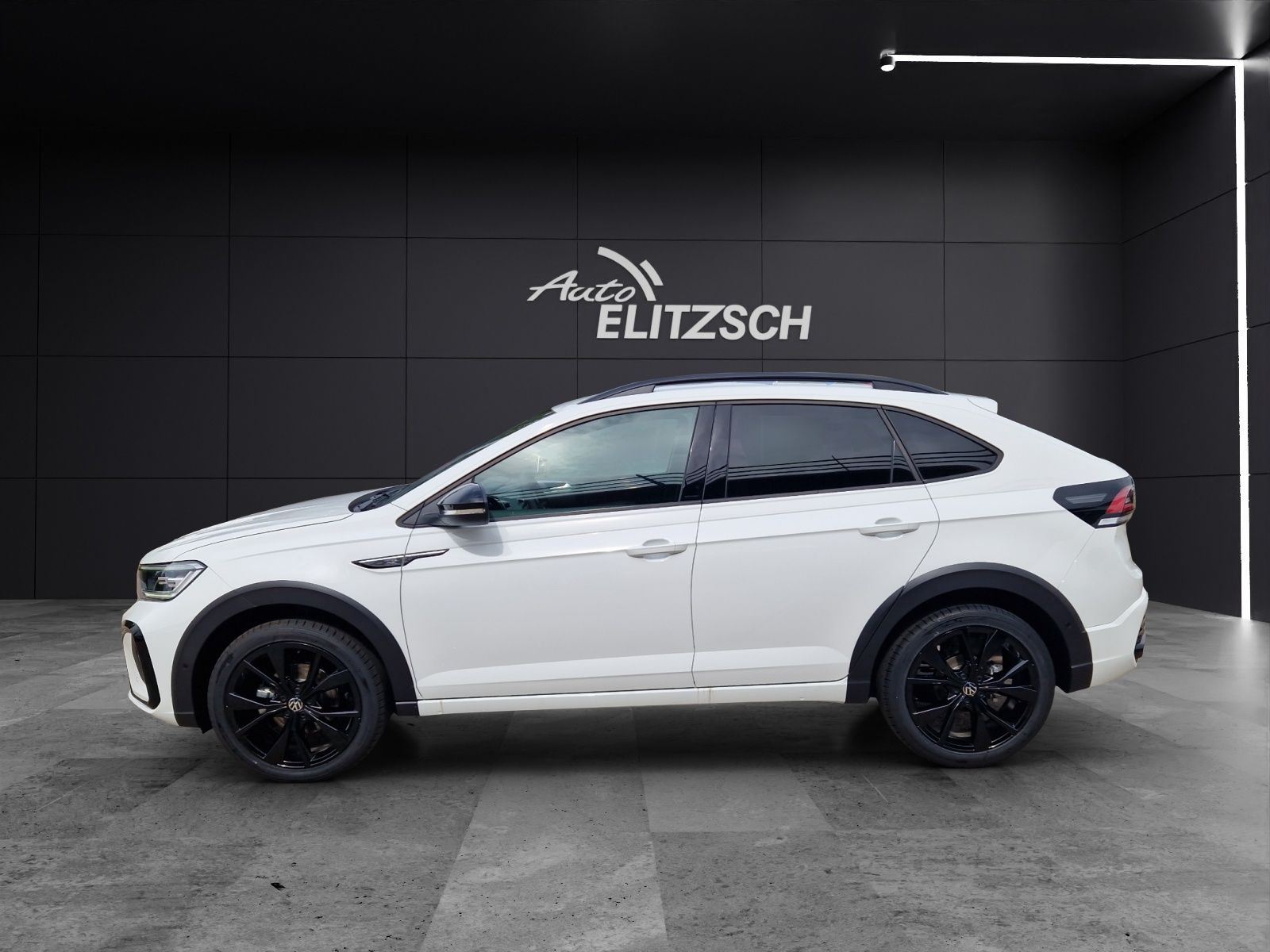 Fahrzeugabbildung Volkswagen Taigo R-line DSG Matrix Navi AID ACC RFK SH LM