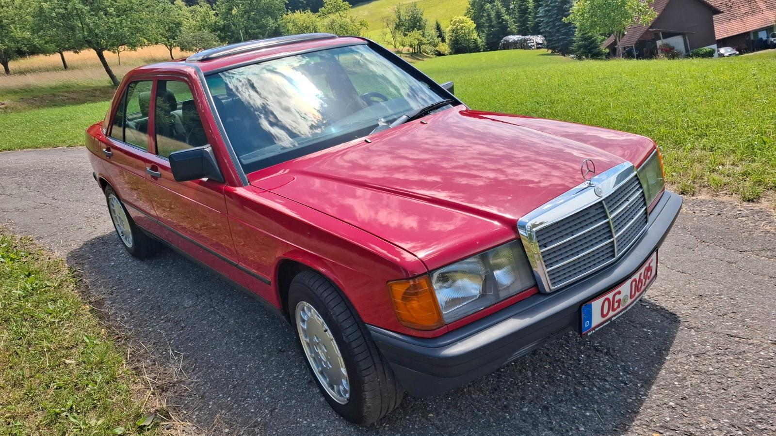 Mercedes-Benz 190D Oldtimer s.schönes Fahrzeug Tüv Neu! 1 Hand