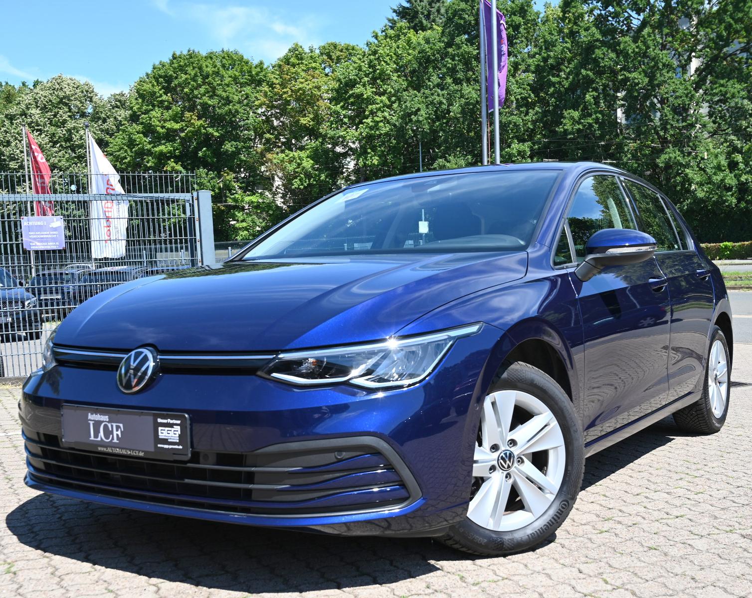 Volkswagen Golf VIII 1.5 eTSI Life Navi LED Kamera CarPlay, миниатюра 2