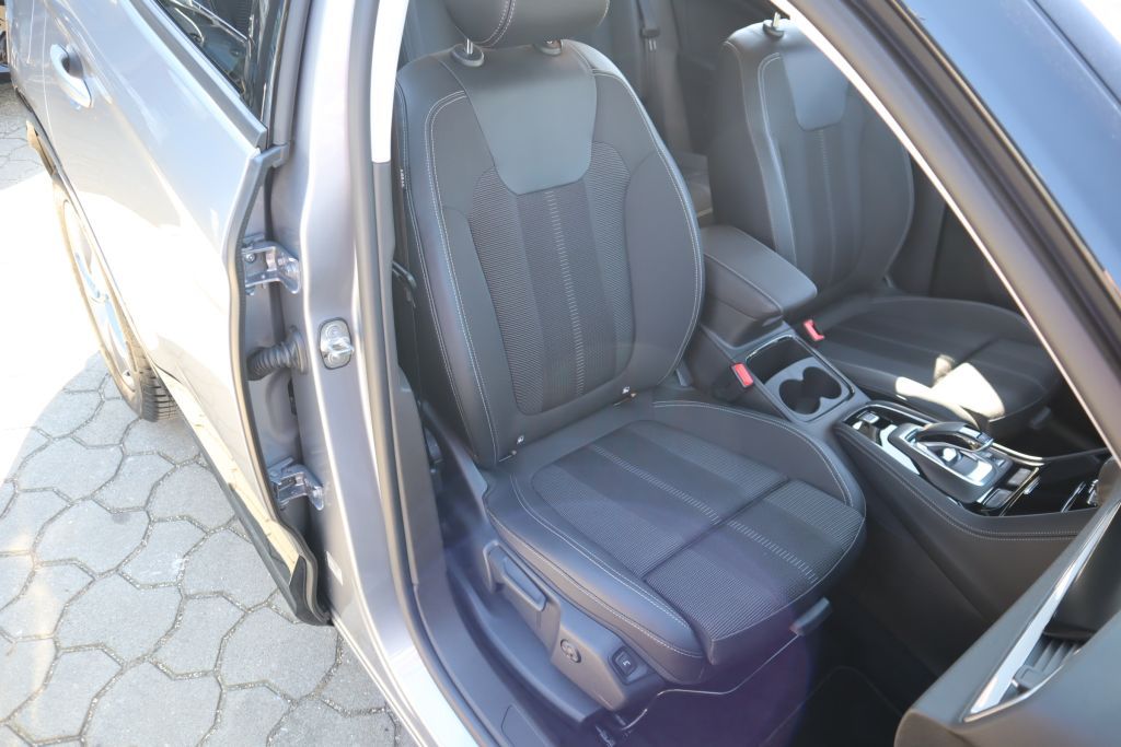 Fahrzeugabbildung Opel Grandland GS 1.2 Turbo Aut.+Pixel LED+Allwetter