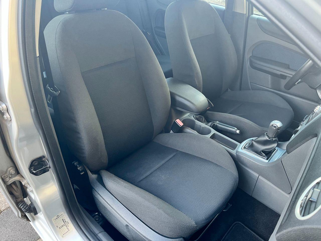 Ford Focus 2007 — photo 13