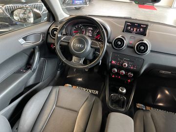 Audi A1 ambition *BI-XENON*PDC*KLIMAAUT*SZHZ*ALU*