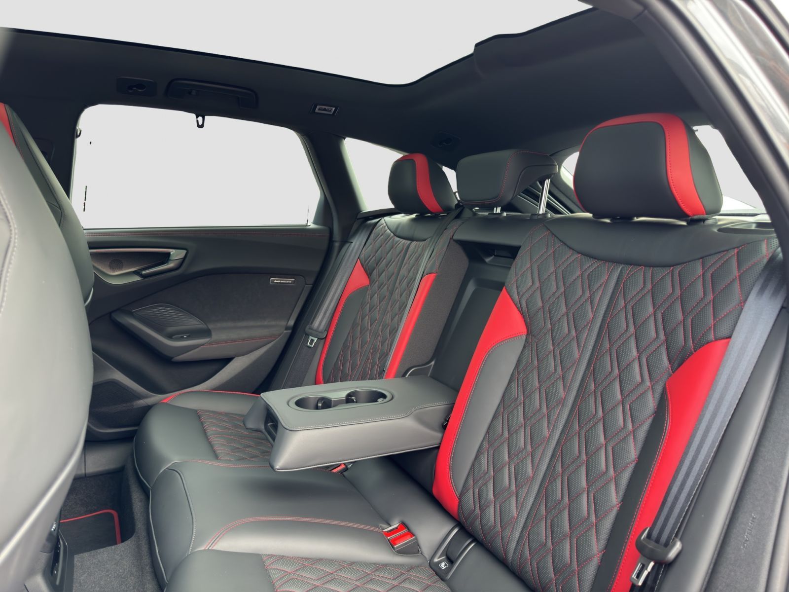 Audi S5 - Bild 13