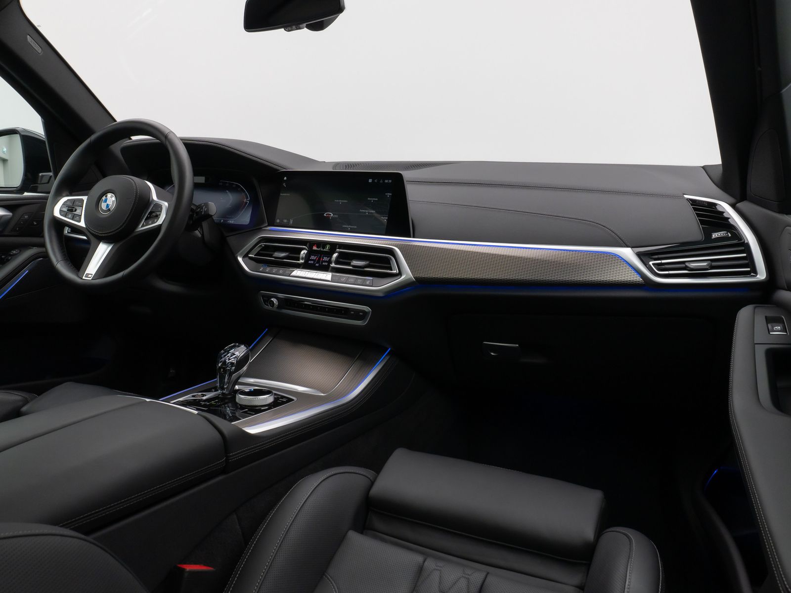 Fahrzeugabbildung BMW X5 xD40d M Sport SkyLounge 360°HUD DAB HiFi 21"
