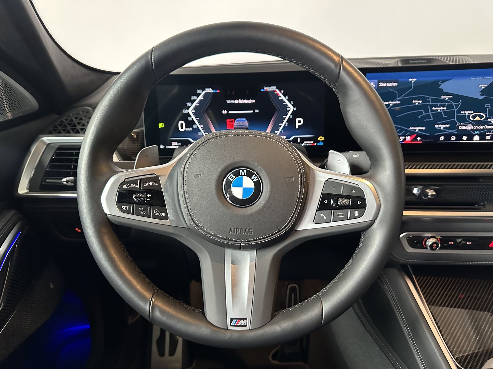 Fahrzeugabbildung BMW X6 xDrive40i M Sportpaket Pro Sky Lounge Bowers