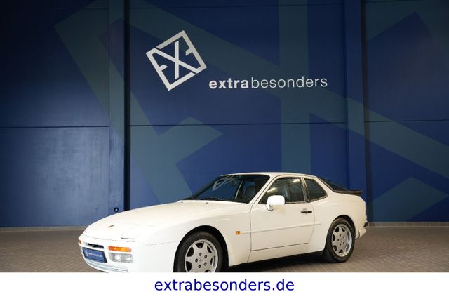 Porsche 944 S2