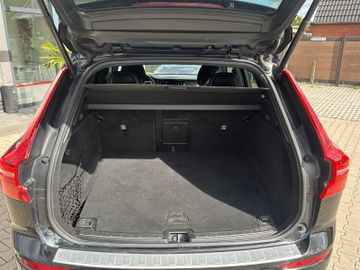 Volvo XC60 R Design T-Leder Kamera AppleCarplay – Bild 7
