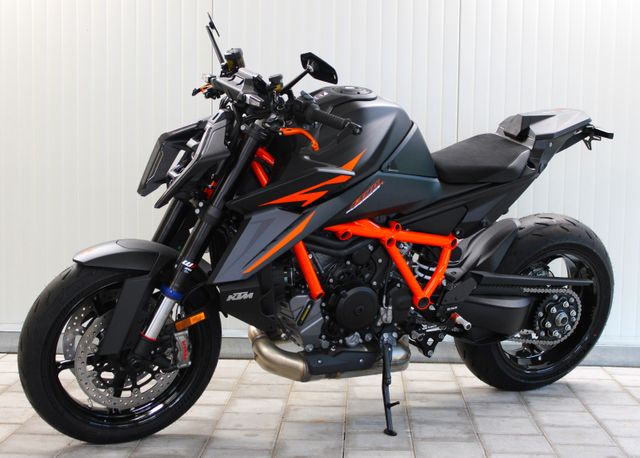 KTM 1390 Super Duke R EVO 2024 mit Zubehör