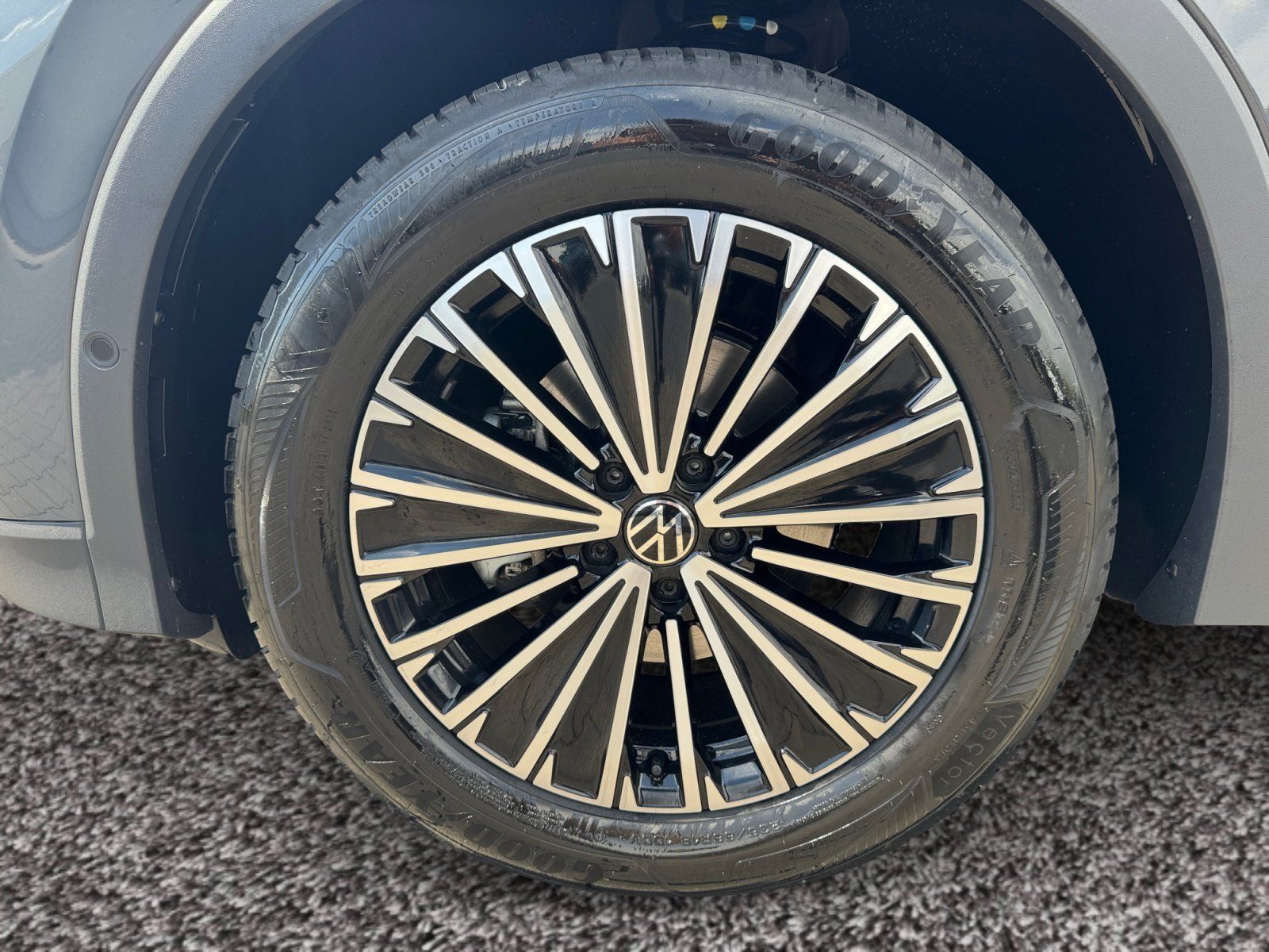 Volkswagen Tiguan - Bild 8