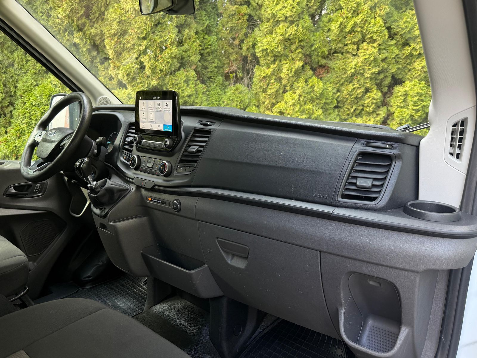 Fahrzeugabbildung Ford Transit 2.0 TDCI DOKA+6SI L3H2 XEN+KLIMA+SHZ+KAM