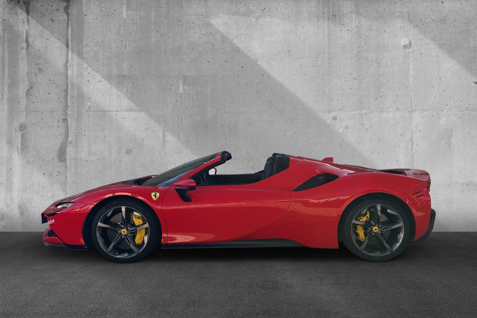 Fahrzeugabbildung Ferrari SF90 Spider*belüftete Sitze*Nackenhzg*Lift*JBL*
