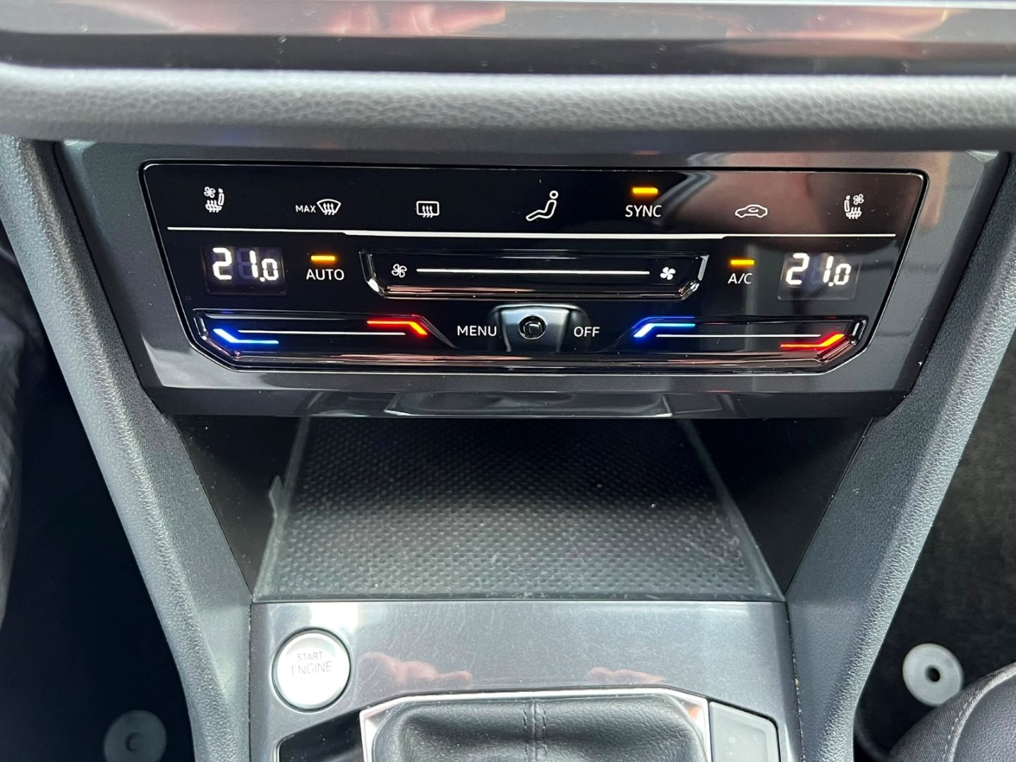 Tiguan Allspace 2.0TDI DSG - APP*LEDER*7SITZ*1HD