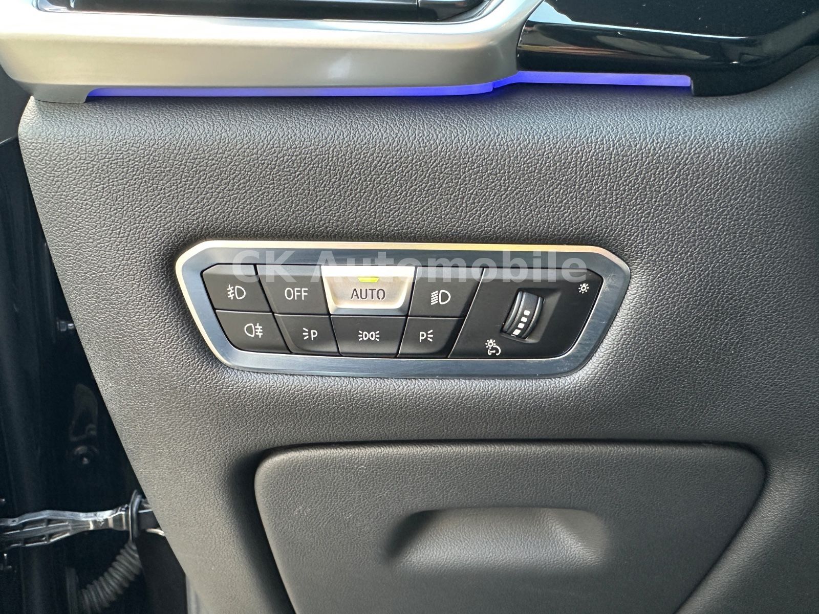 Fahrzeugabbildung BMW X5 xDrive 30d MSport/22Zoll/HeadUp/Pano/360°/AHK