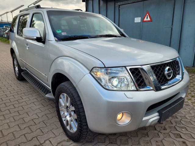 Nissan Pathfinder 3.0 dCi LE*XENON*NAVI*KAMERA*LEDER