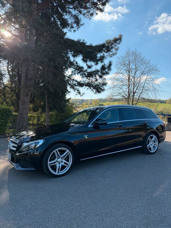 Image of Mercedes-Benz C 220