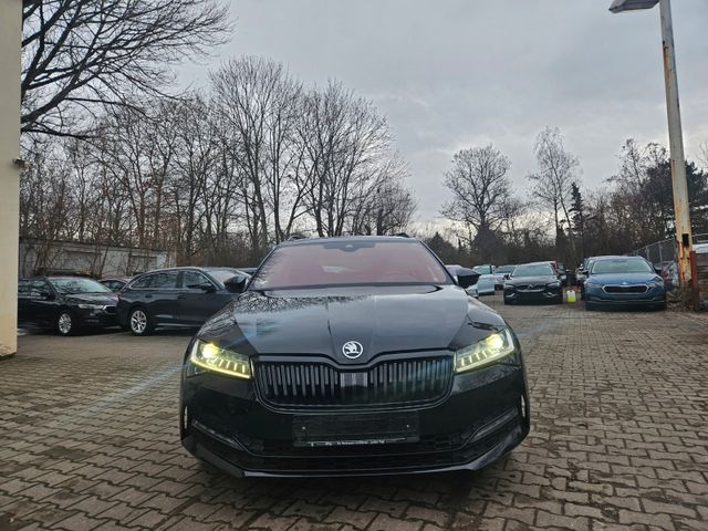 Skoda Superb Combi Sportline LED XENON,PANORMADACH,KAM