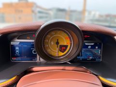 FERRARI 812 Superfast Carbon/Lift/Beifahrerdisplay
