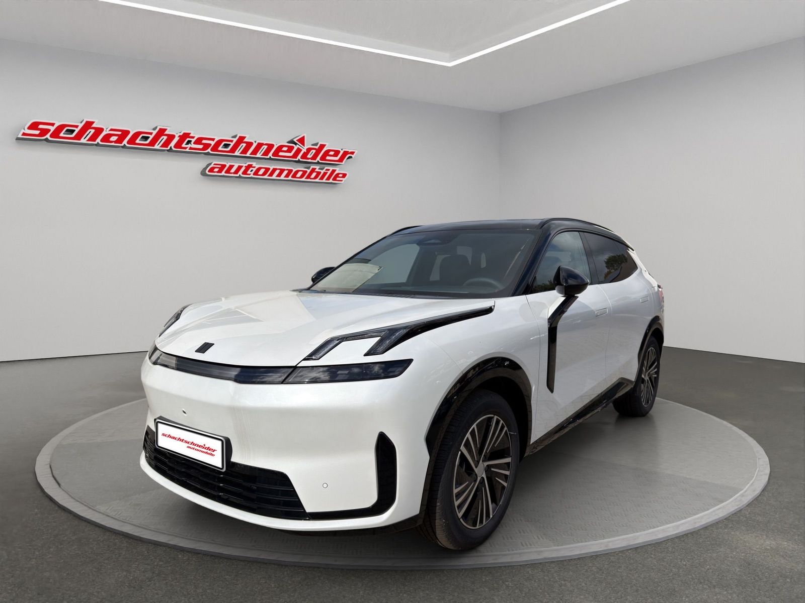 Lynk & Co 08