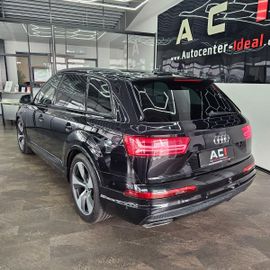 Audi Q7 - 8