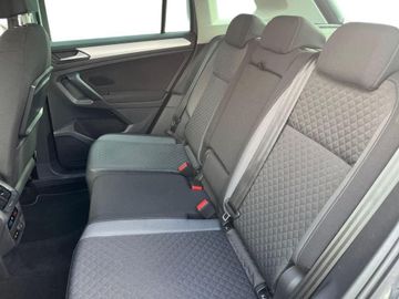 Volkswagen Tiguan - 10