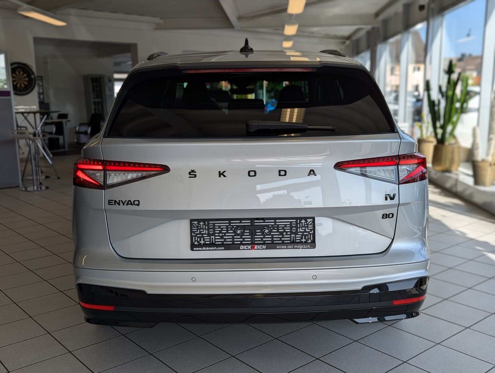 SKODA Enyaq 80 Sportline ACC Pano DCC Memory 360° HOD - Image 6
