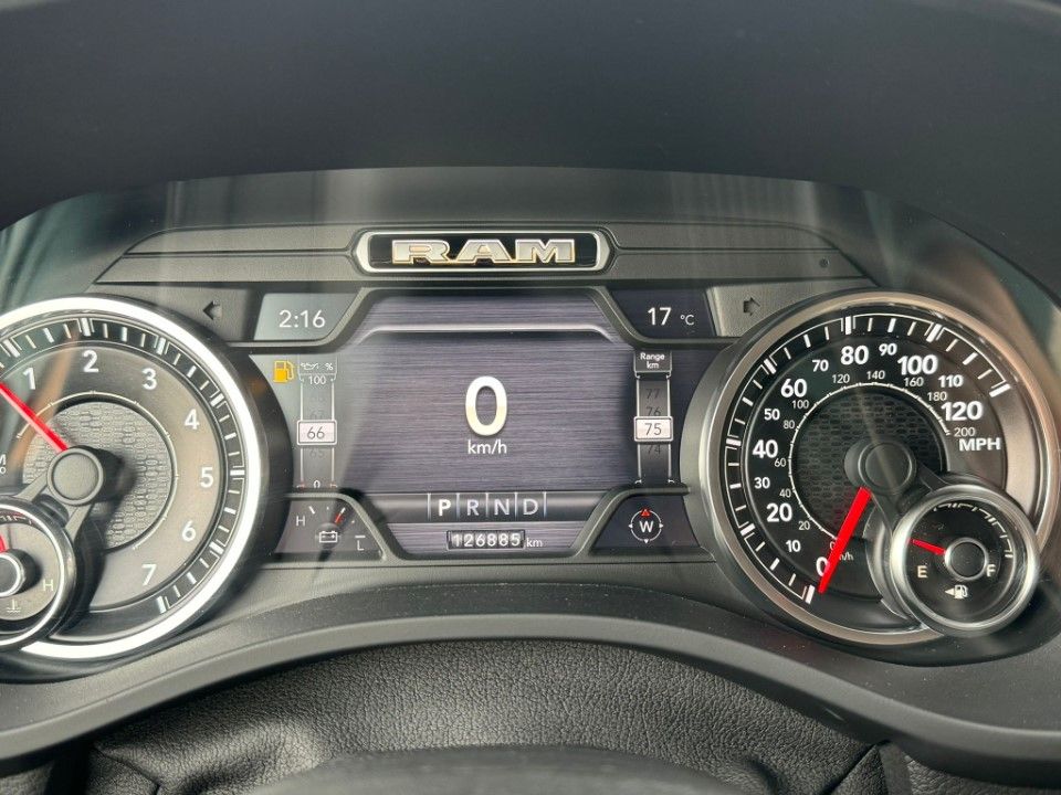 Fahrzeugabbildung Dodge RAM1500 CrewCab Laramie 5.7 HEMI GEN5 4x4