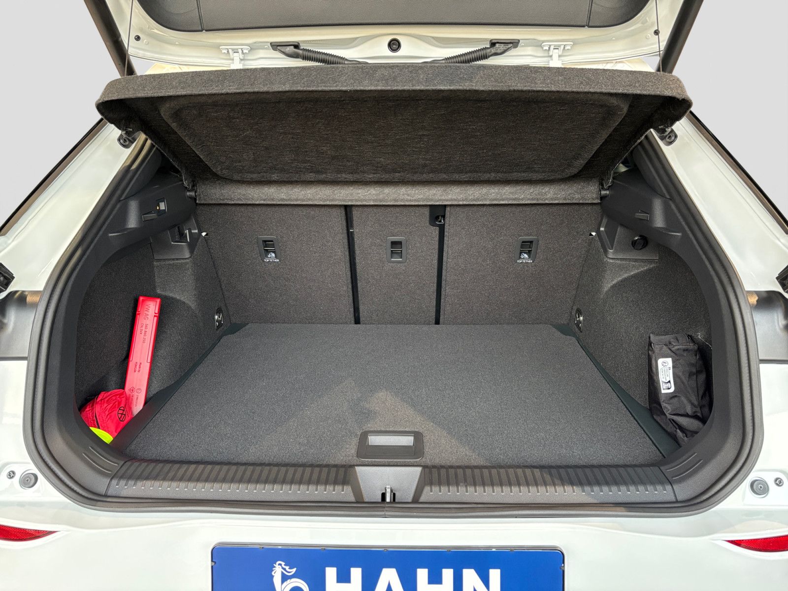 Volkswagen T-Roc - Bild 12