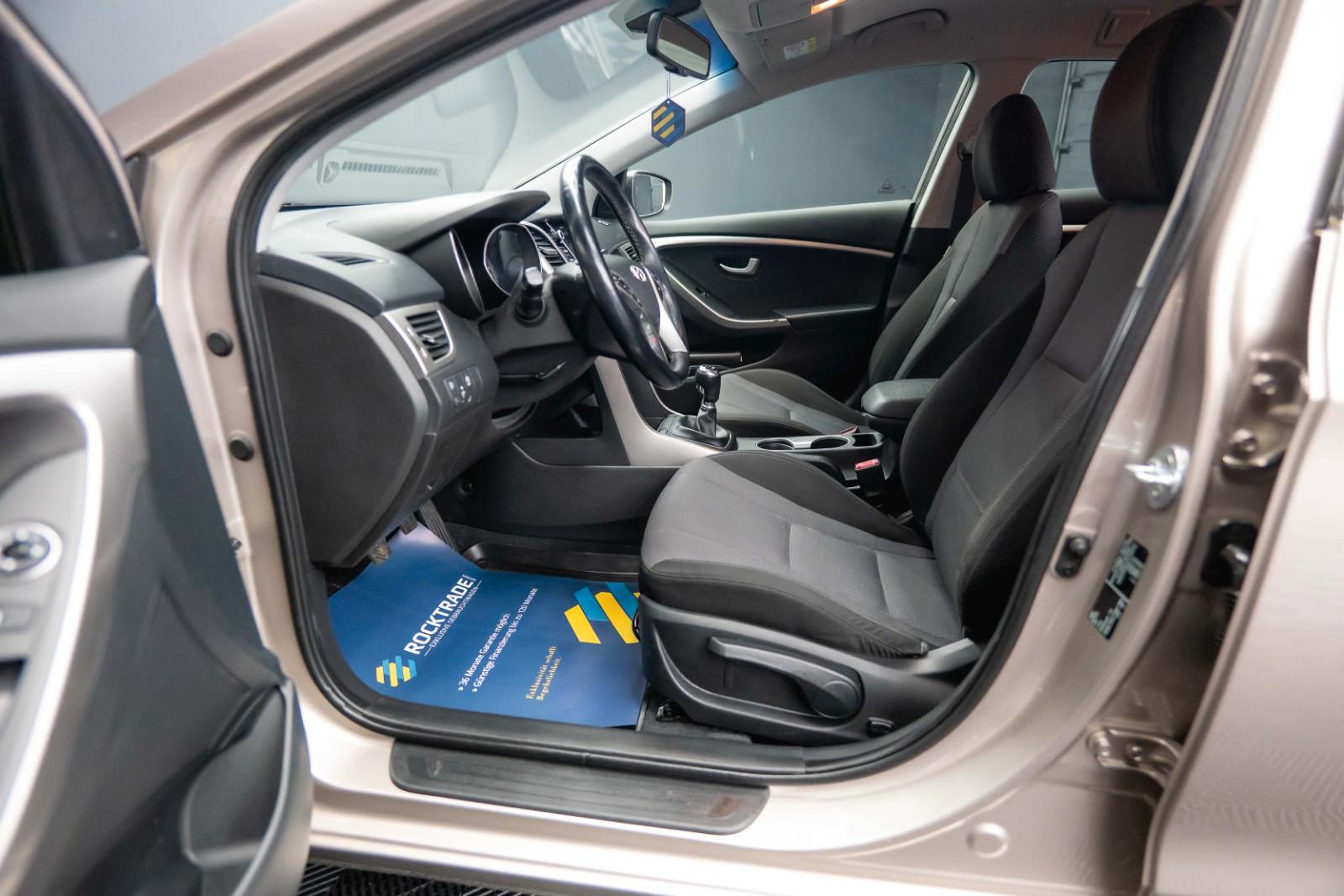 Hyundai i30 cw blue Trend | 1.Hand | LED | AHK | LHZ