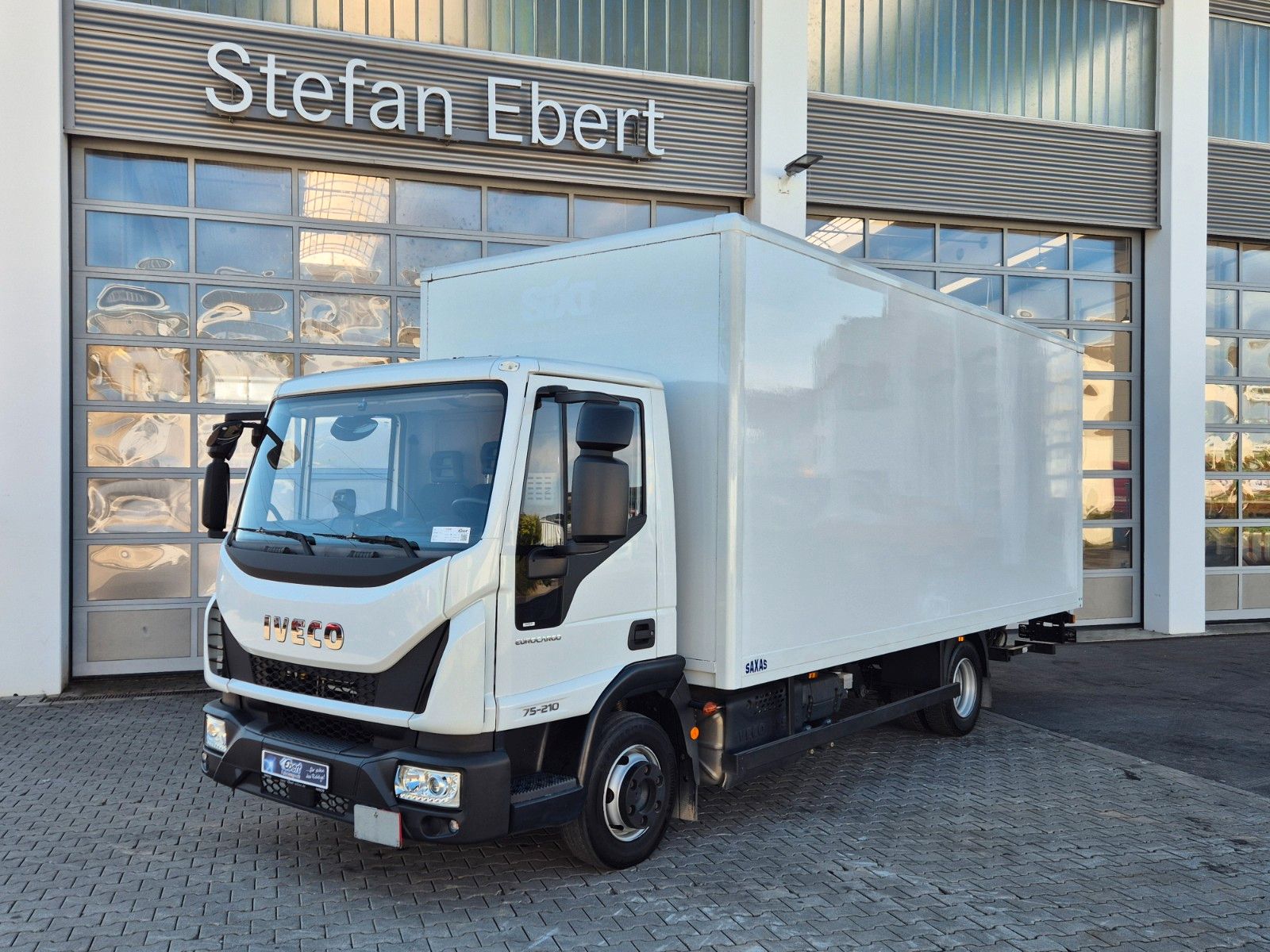 Fahrzeugabbildung Iveco Eurocargo 75-210/P LBW 1.000kg 3 Sitze Klima