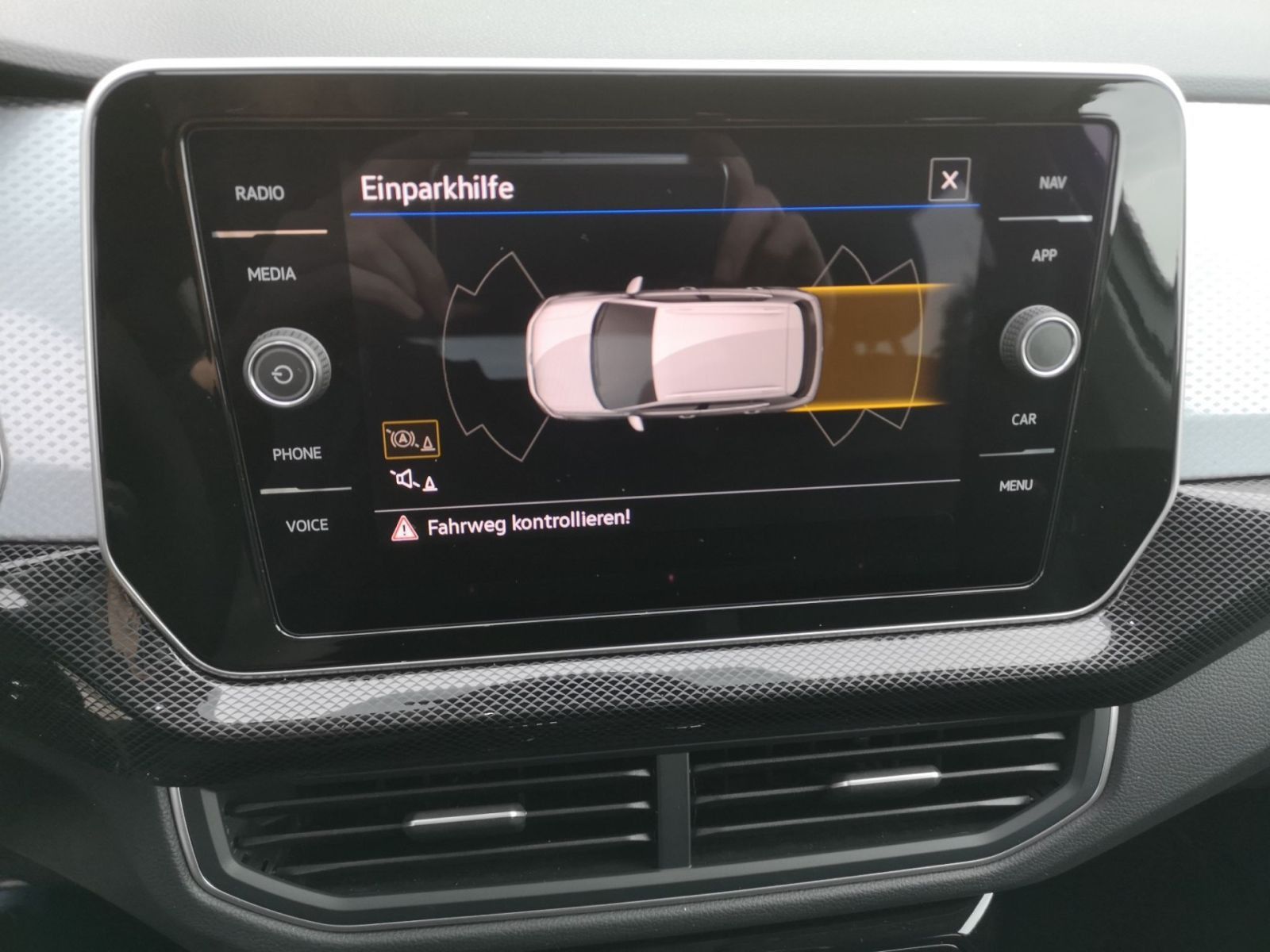 Volkswagen T-Cross - Bild 10