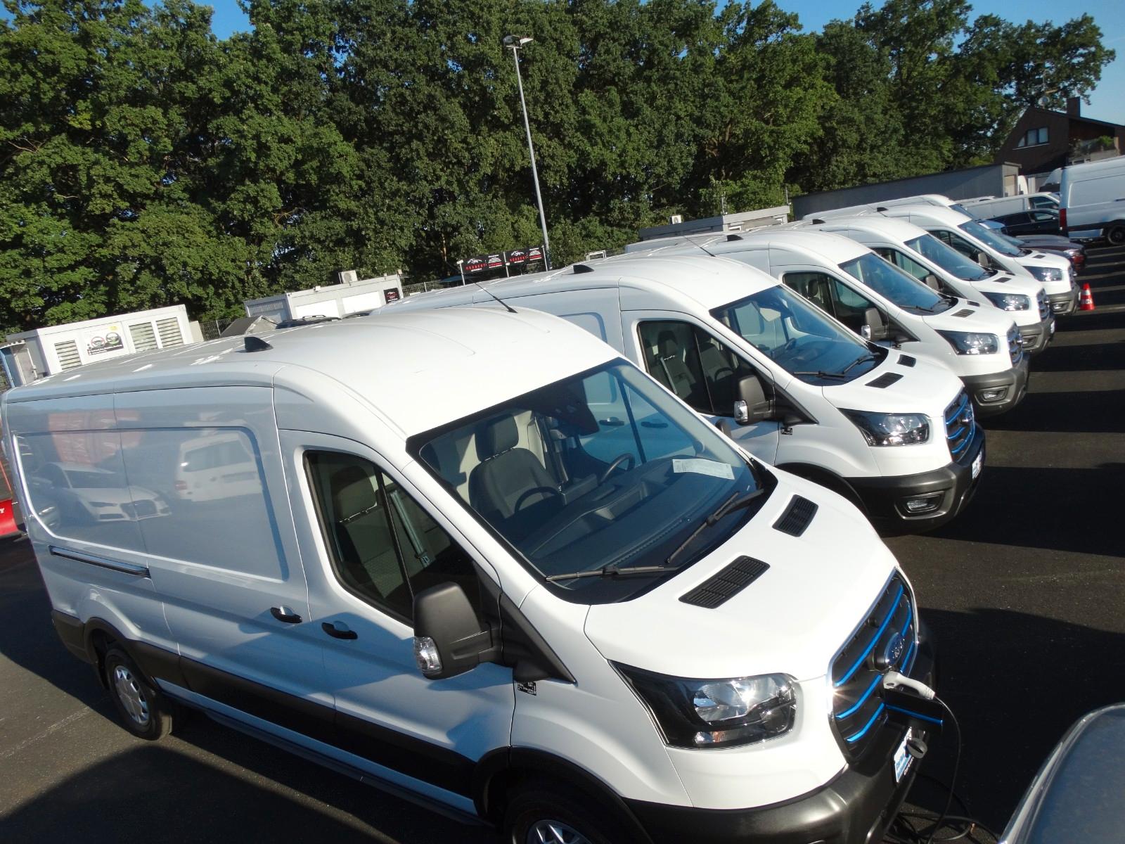 Ford 3x-e-Transit 3,5t*L2/H2*NaviGroß*Kamera360°