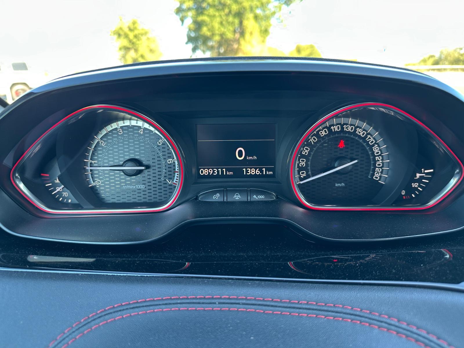 Peugeot 208 GTi 30th Anniversary | N° 310 |