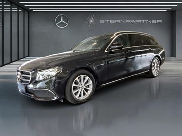 Mercedes E 220 - 1